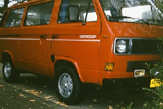 BUS_ON_NEW_WHEELS.jpg (31882 bytes)